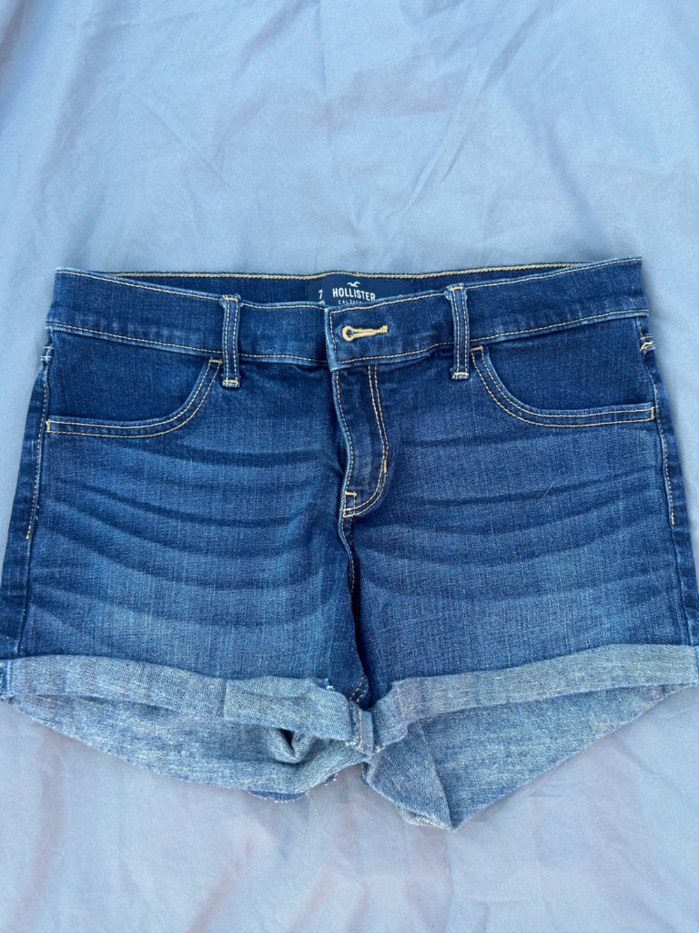 Hollister low rise midi shorts